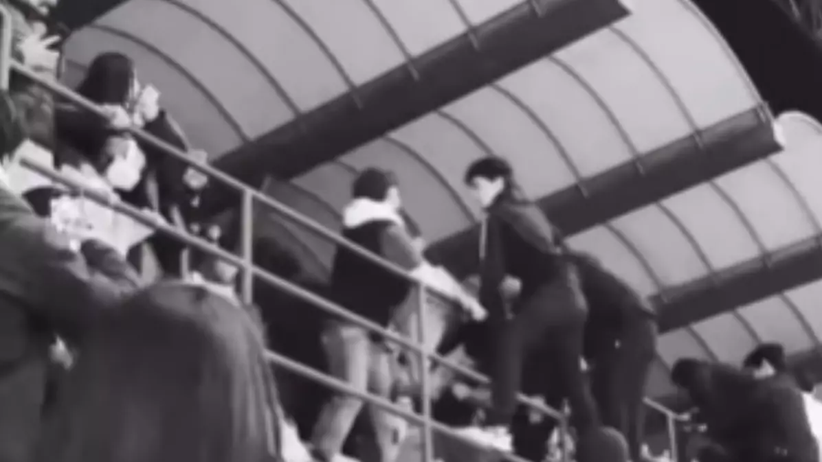 Эмоции зашкалили: фанаты «Интера» и «Кайрата» устроили драку на трибунах