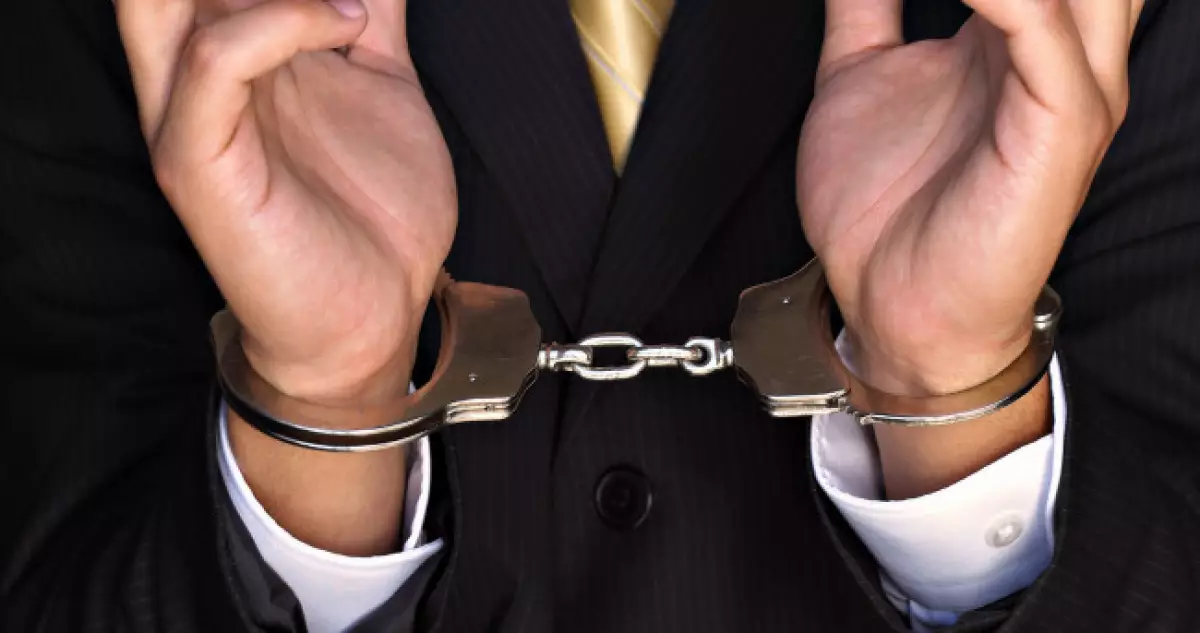 Шымкентте әкімдік қызметкерінен ақша бопсалады деген күдікпен блогер-журналист ұсталды