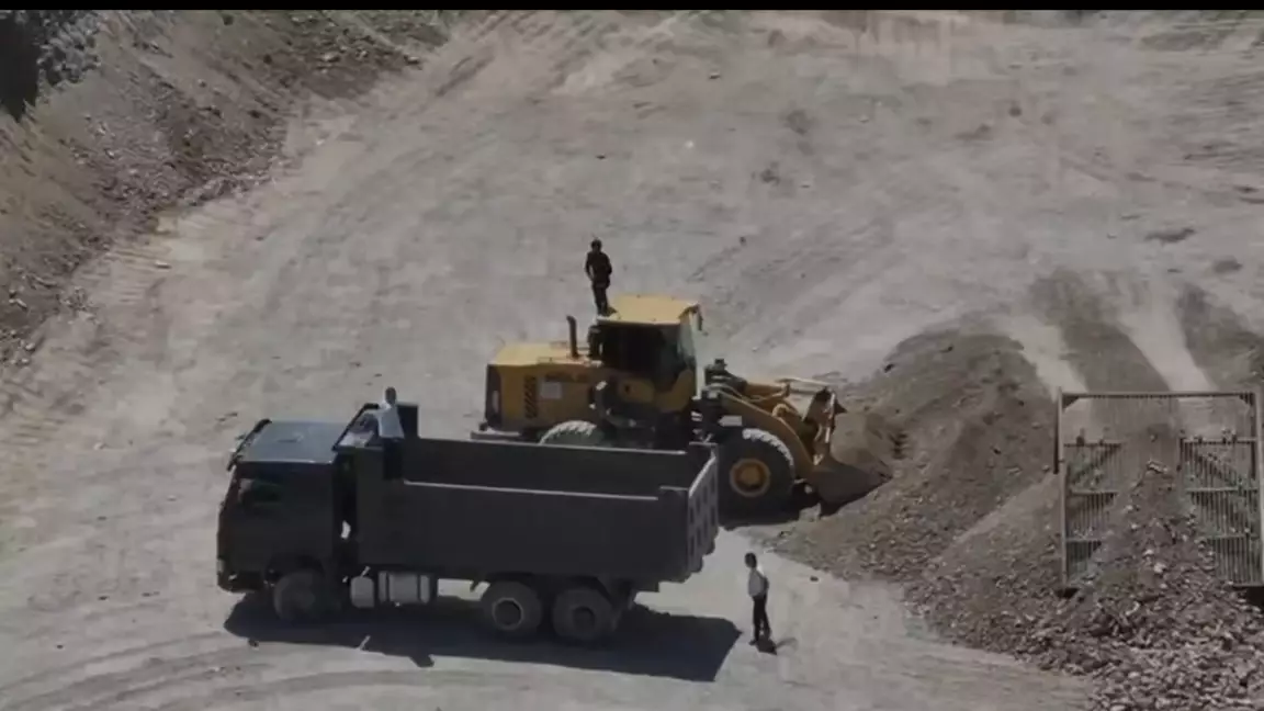 Түркістан облысында құмды заңсыз өндіру ісінен кейін ауыл әкімі қызметінен босатылды