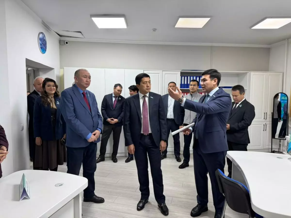 Партия AMANAT запустила в Астане проект для улучшения городских дворов