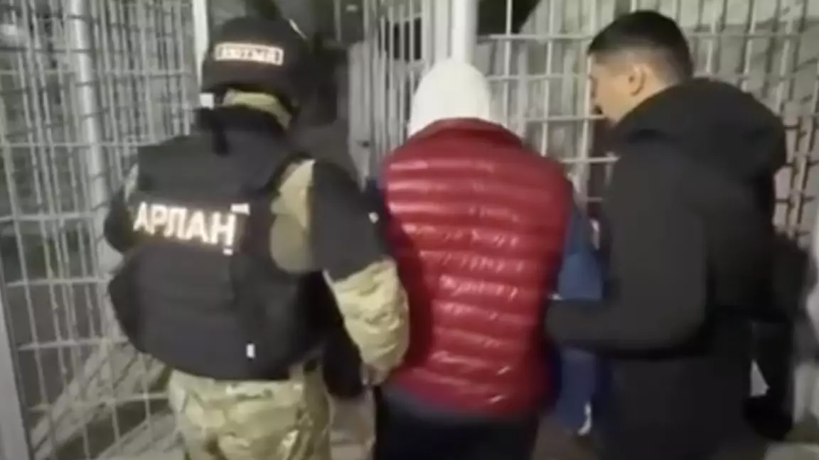 Шымкентте 10 млн теңге бопсалады деп ұсталған адам - AMANAT партиясының экс-қызметкері - дереккөз