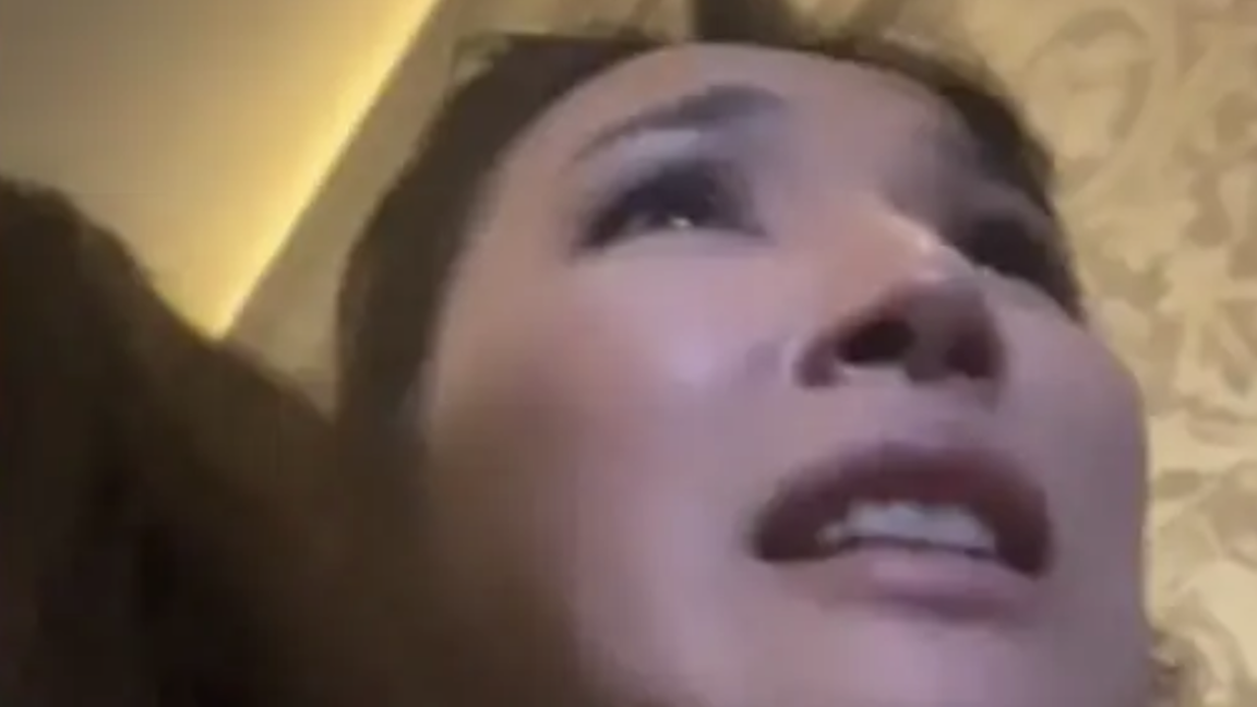 Олар сіздің есегіңізге зонд қояды Қазақстанның ең сұлу қызы, жалаңаш