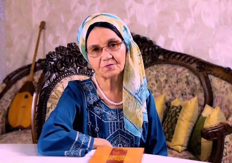 «Қалтасы қалыңдардың бәрінде бар»: Зейнеп Ахметова тоқал мәселесі туралы өз ойын айтты