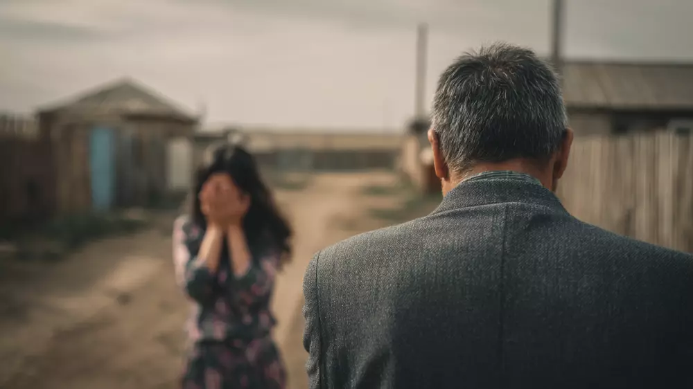 Ақтөбе облысында қайын атасы келінін зорлады деген күдікке ілінді