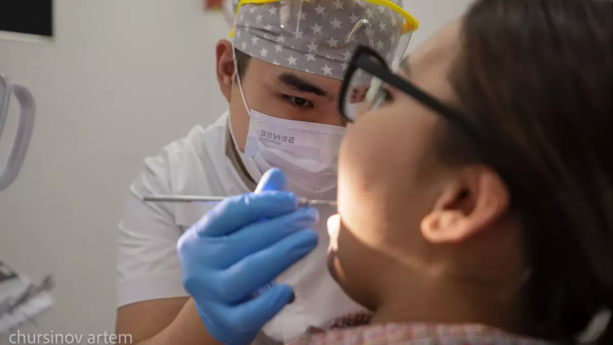 Атырауда әйел тіс дәрігеріне барғаннан кейін ауруханаға түсті