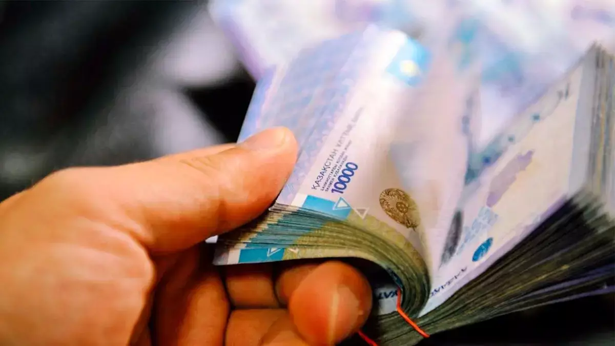 В таможне рассказали, какие суммы денег разрешено перевозить по Казахстану - новости на Lada.kz 07.11.2025