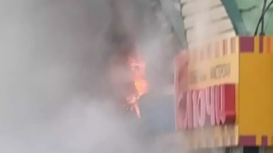 Петропавлда ұялы телефон сататын бутик пен ломбард өртеніп кетті