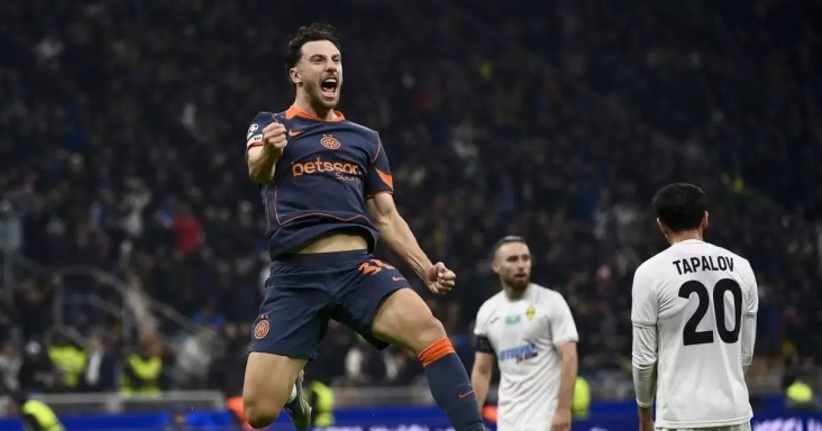   «Қайрат» пен «Интер» клубының жанкүйерлері төбелесіп қалды   