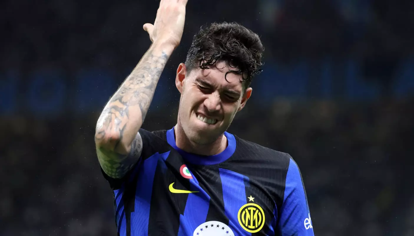 «Кайратпен» матч кезінде «Интер» жұлдызының үйіне ұрылар түсті