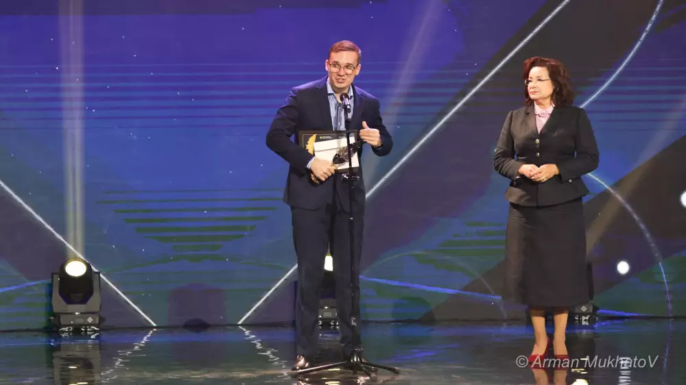 Журналист Tengrinews.kz стал победителем премии “Үркер – 2025“
