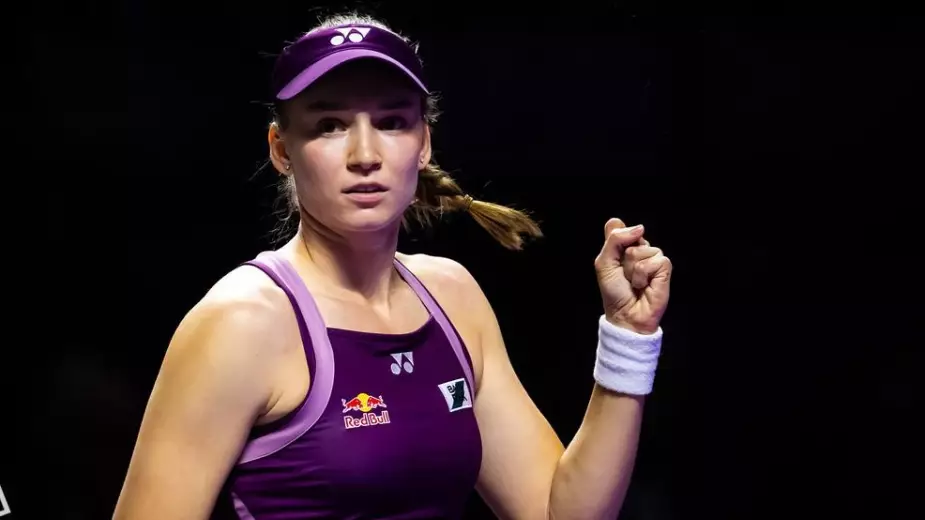Рыбакина впервые в карьере вышла в финал Итогового WTA
