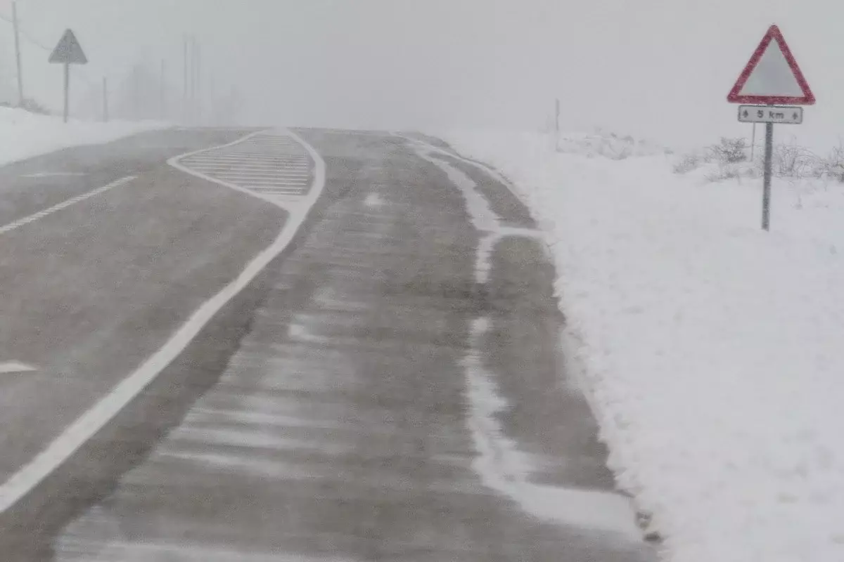 Закрыты трассы из-за непогоды в четырех областях Казахстана