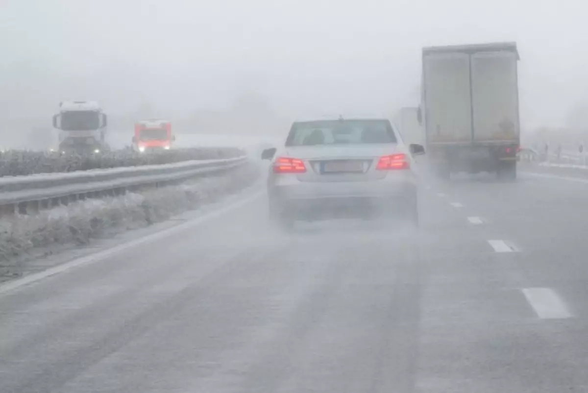В Акмолинской области водителей предупредили о гололеде на трассах