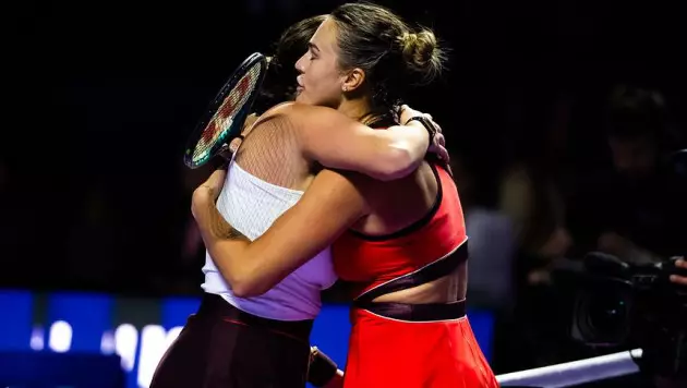 Трёхсетовый триллер определил соперницу Рыбакиной по финалу на WTA Finals