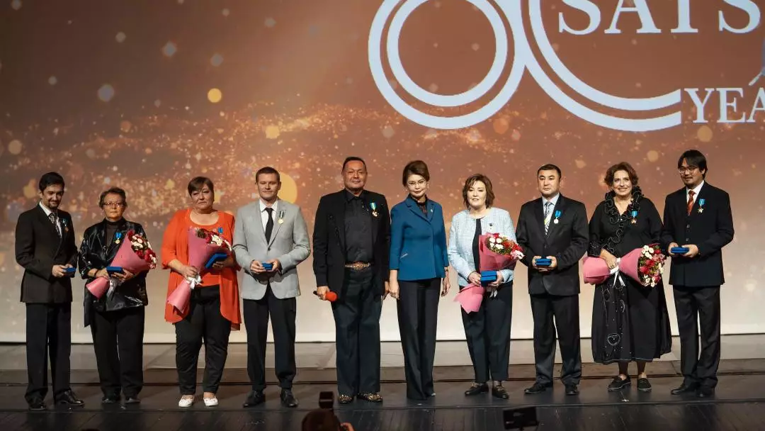 Президент Наталия Сац атындағы театрды мерейтойымен құттықтады