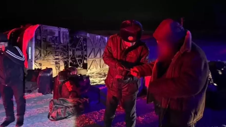 Павлодар облысында автобус аударылып, бір адам қаза тапты