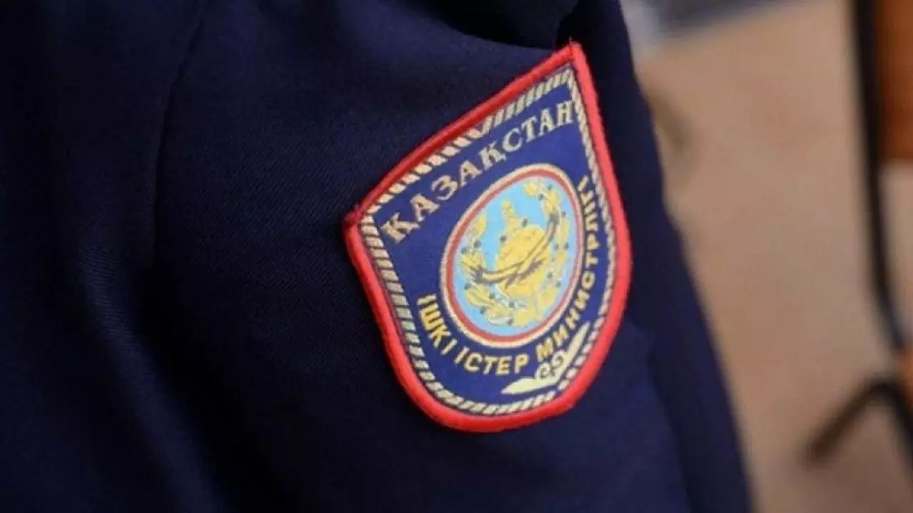 Астанада лифт пен терезені сындырған бұзақылар жазаланды