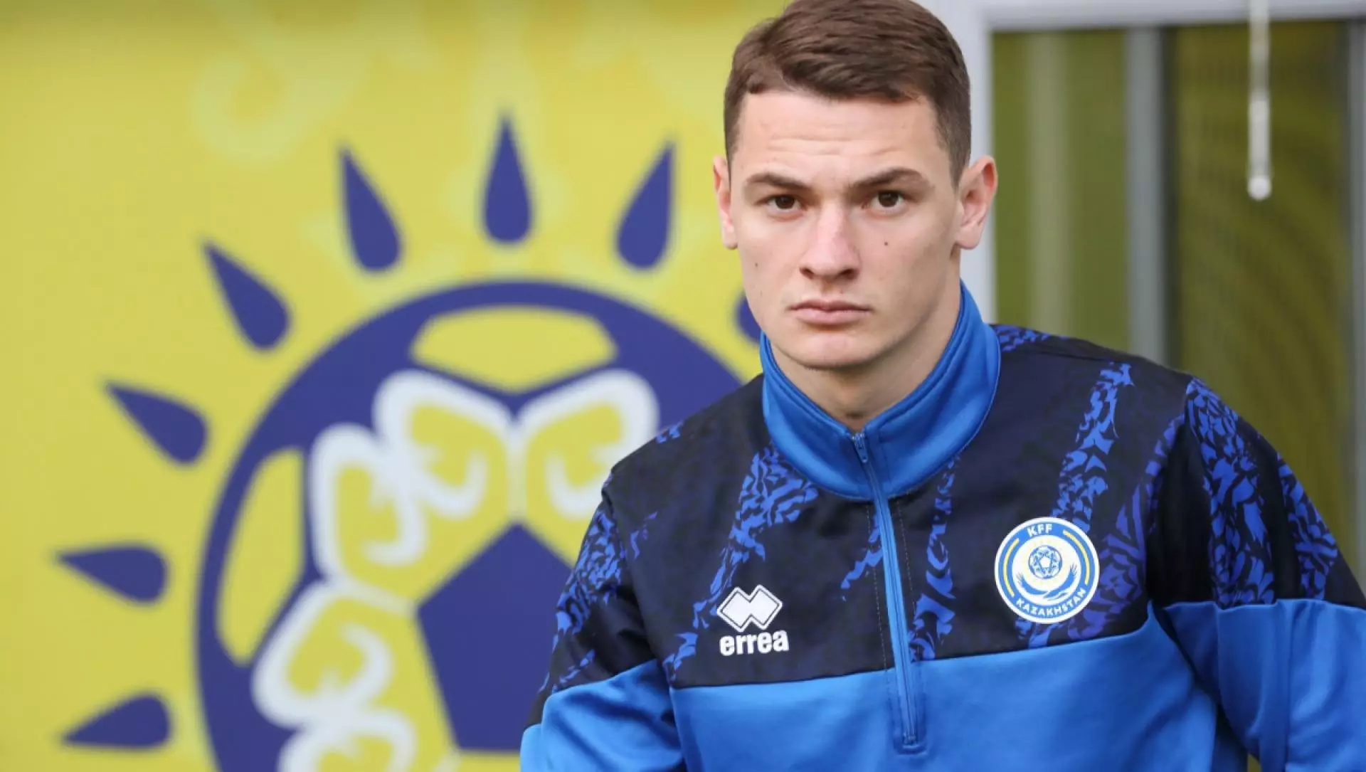 Главный тренер «Хартса» пояснил ситуацию вокруг затянувшегося перехода Чеснокова