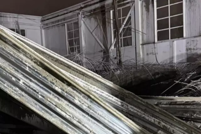 Павлодарда құлаған мектеп ғимаратының астынан адамның денесі табылды