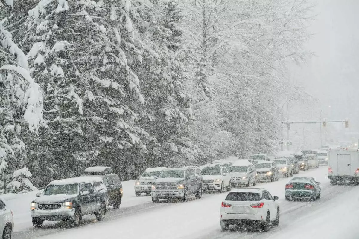 Метель, туман и гололед прогнозируются сразу в 13 регионах Казахстана