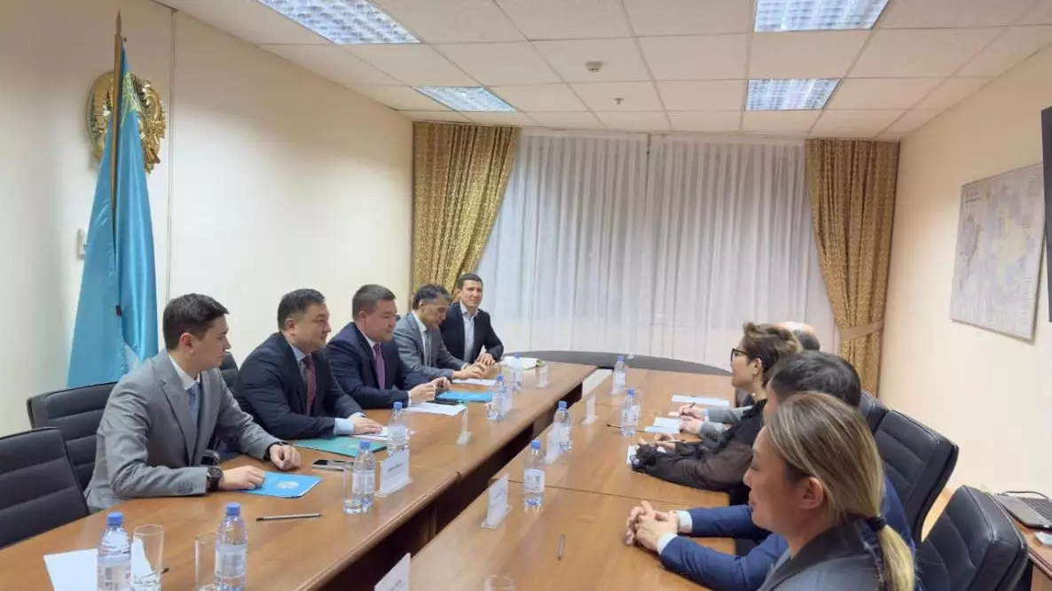 Қазақстанда SAF тұрақты авиациялық отын өндіретін зауыт салынады