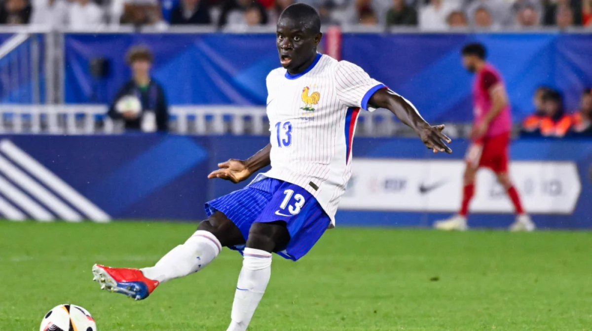 Н’ Голо Канте Франция құрамасына шақырту алды