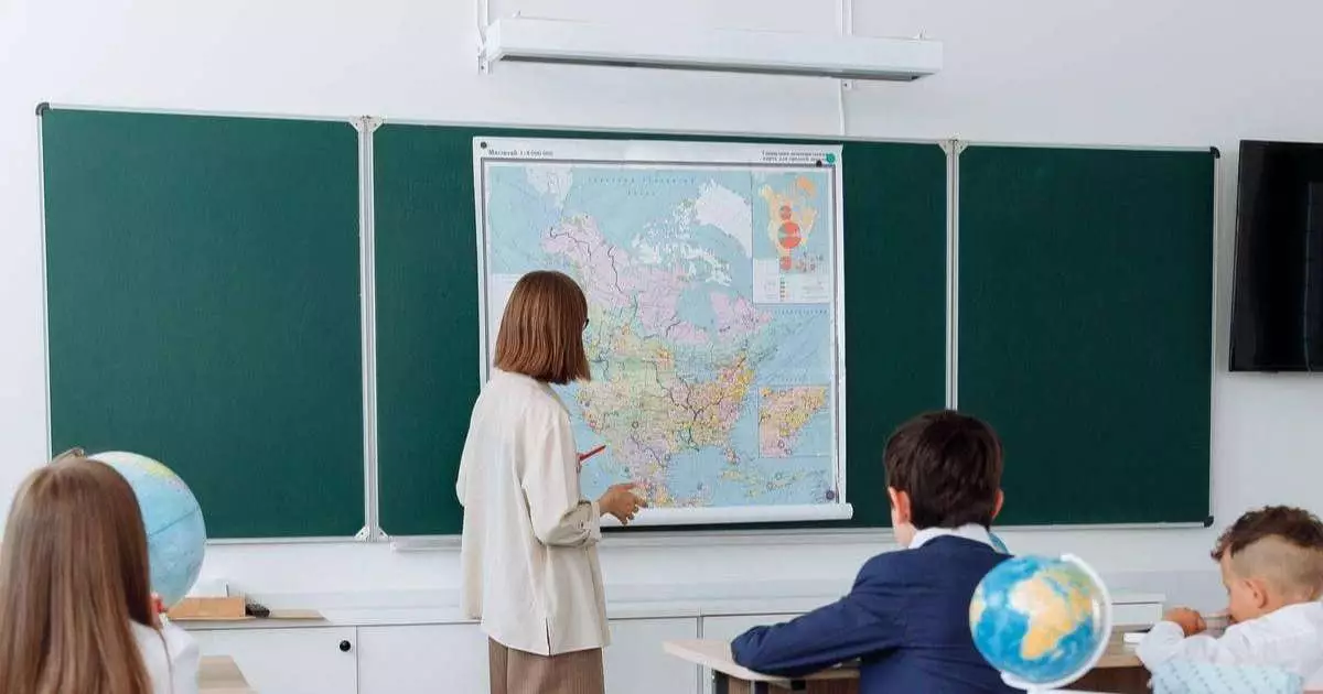  Сүйінші, ағайын! Үкімет 150 мың мұғалімді қуантатын жаңалығын жариялады 