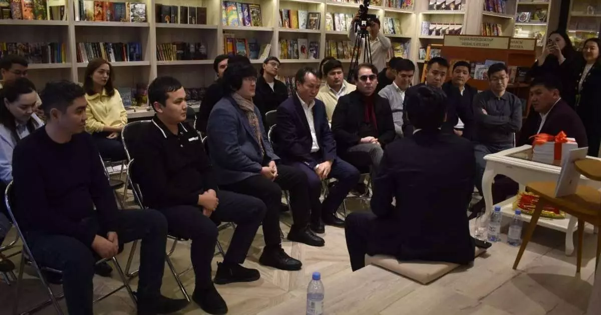  Астанада ақын Нұрболат Жолдасбектің “Періштелер көрген түс” атты кітабы таныстырылды 