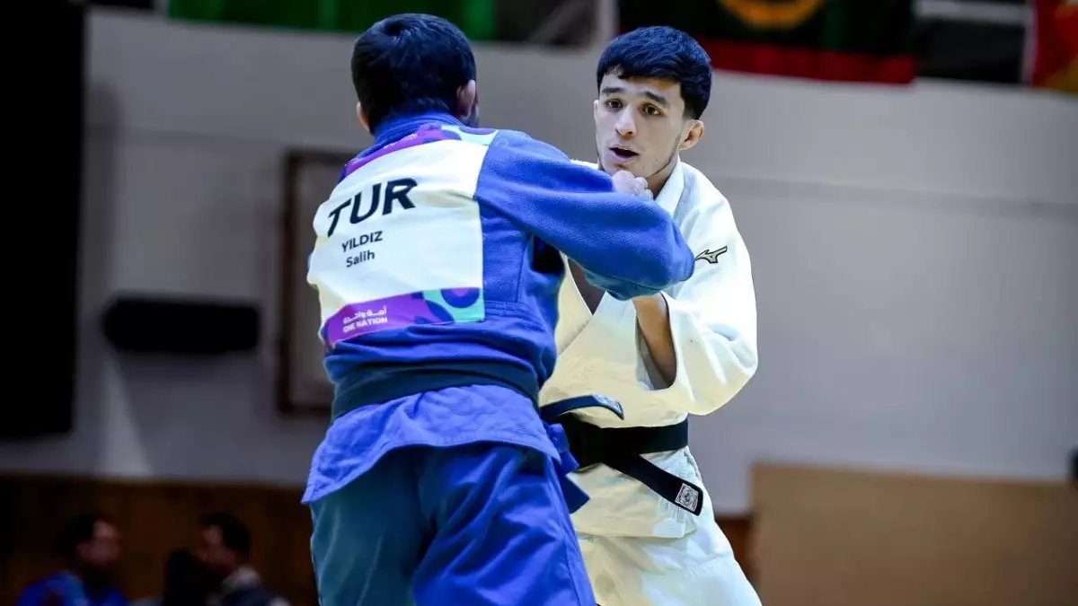 Шерзод Давлатов Ислам ынтымақтастығы ойындарының күміс жүлдегері атанды