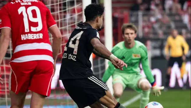 Сенсацией и камбэком на 93-й минуте обернулся матч "Баварии" в Бундеслиге