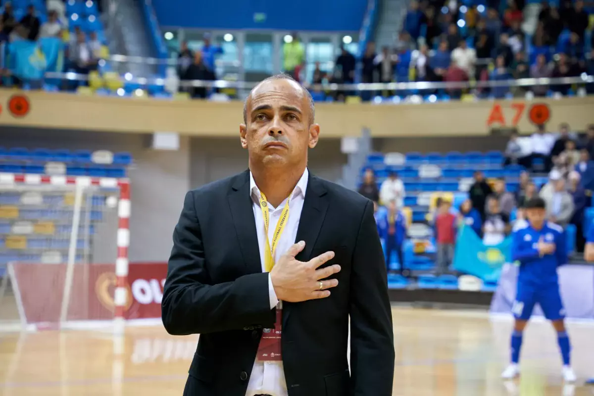 Кака покинул пост главного тренера сборной Казахстана по футзалу