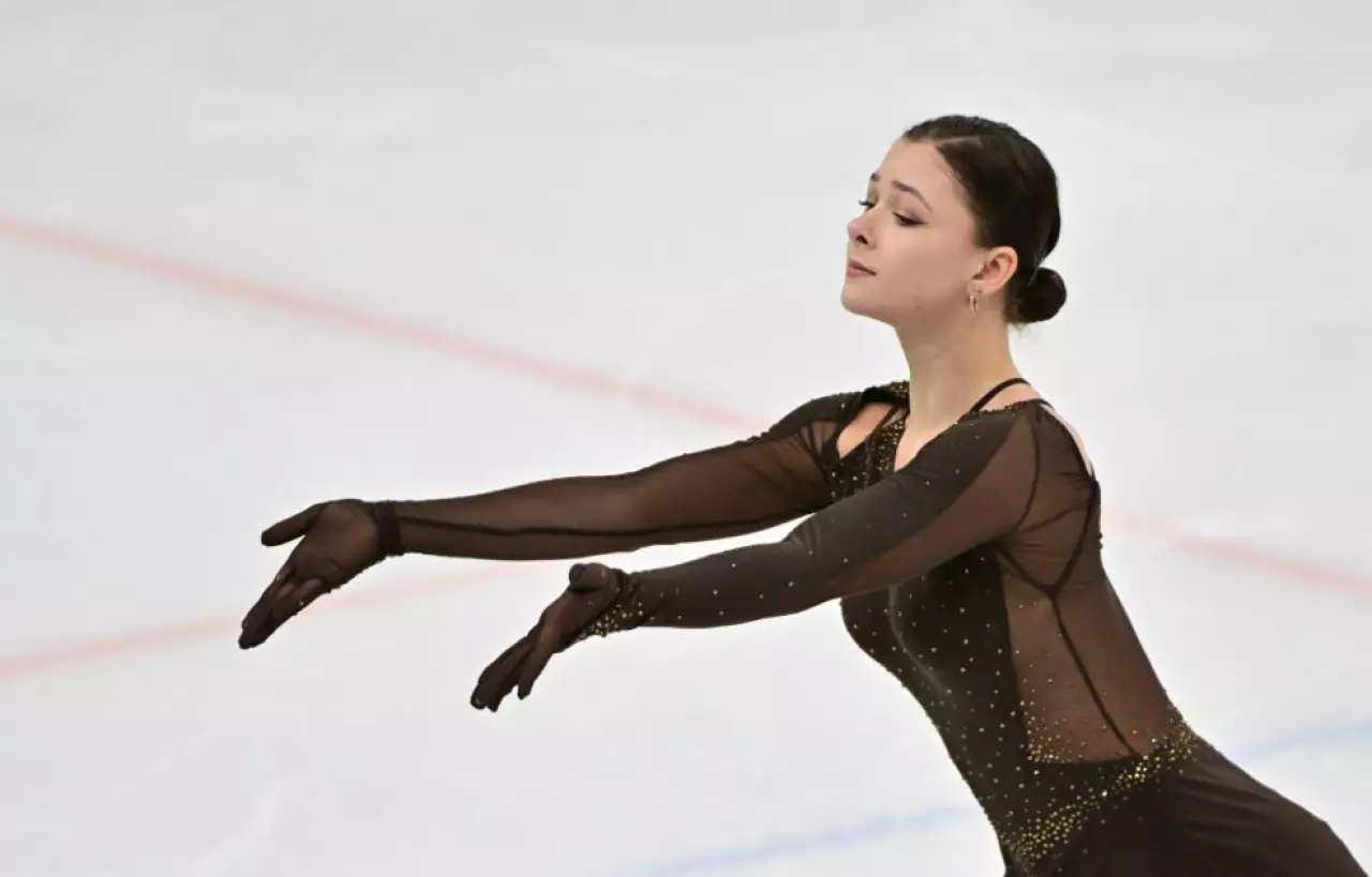 Софья Самоделкина мәнерлеп сырғанаудан Жапониядағы Гран-приде күміс жүлде иеленді