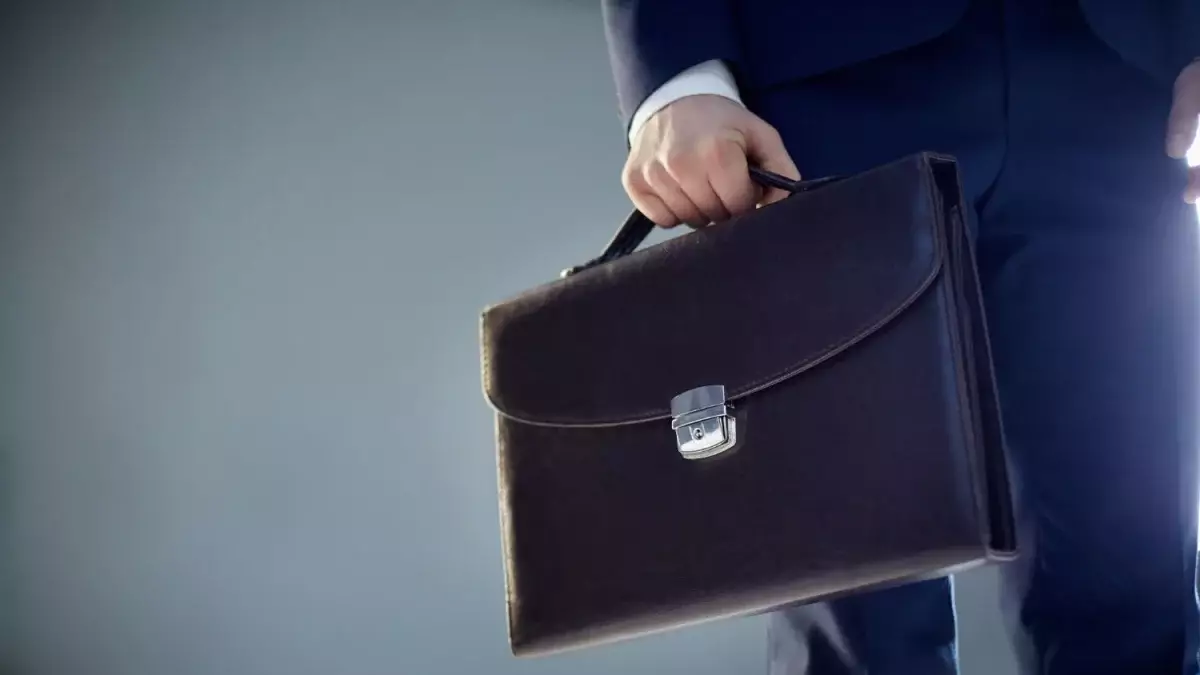 Талғар қаласының әкімі жұмысына салғырт қарағаны үшін істі болды