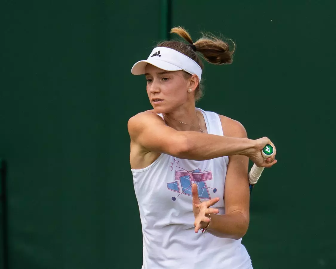 Казахстанская теннисистка Рыбакина победила мировую номер один Сабаленко в финале Итогового турнира WTA.