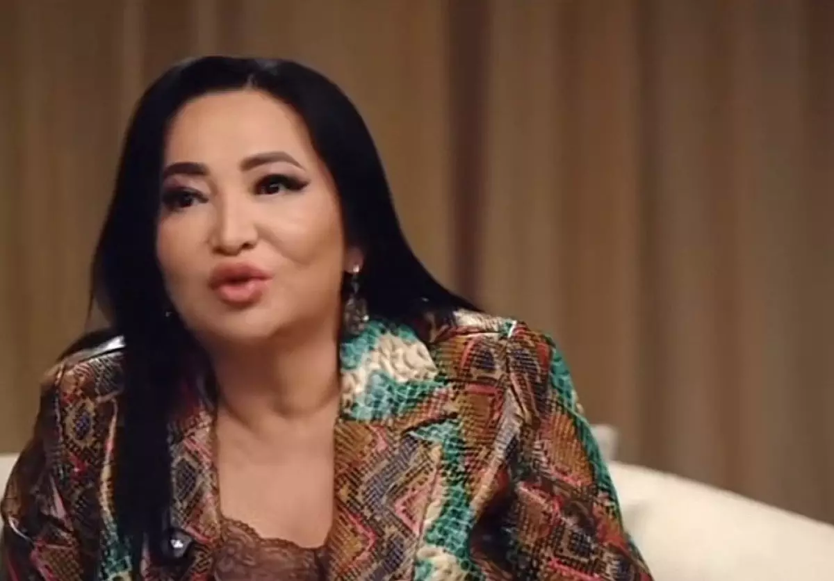 «Есіктен кіріп, төр менікі демеңдер!»: Гүлзира Айдарбекова келіндеріне ескерту жасады (ВИДЕО)