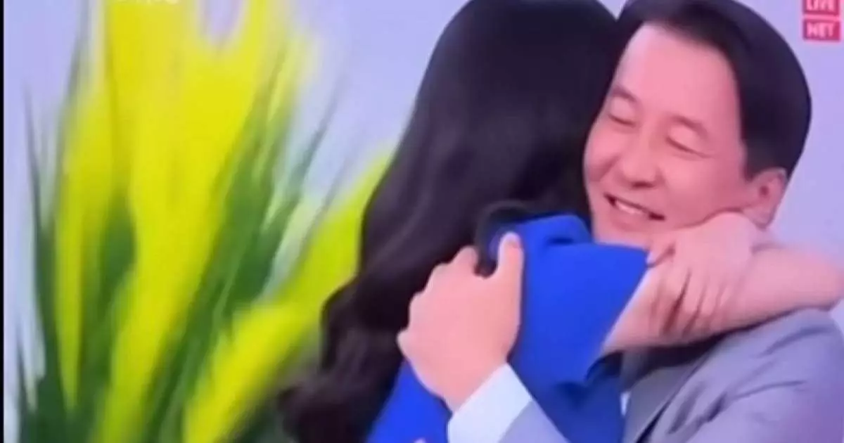  Қыдырәлі Болманов жас қызбен құшақтасып отырған видеосына пікір білдірді (ВИДЕО) 