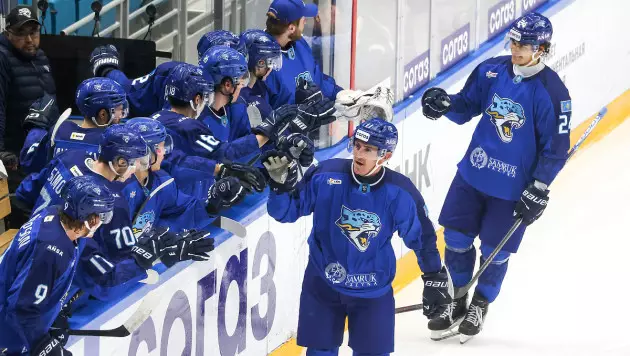 Прямая трансляция матча "Барыса" с лидером КХЛ