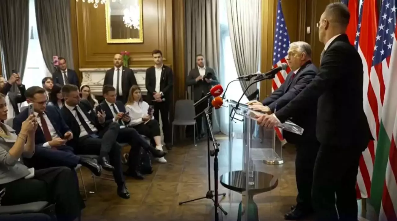 Венгрия ресейлік мұнайдан бас тартпайды