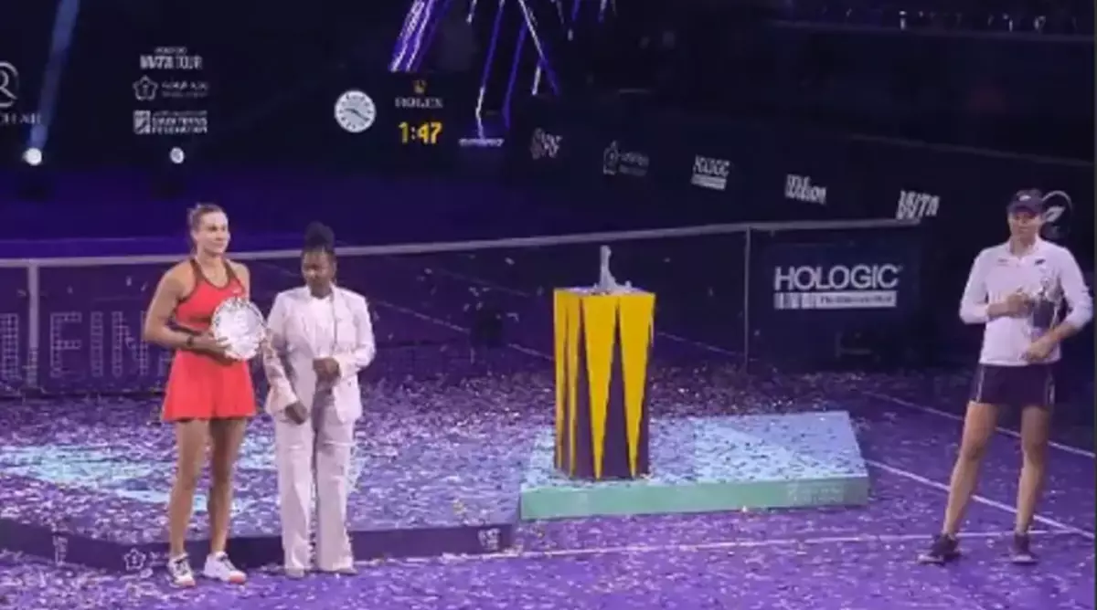 Қорытынды турнирдегі дау: Рыбакина WTA басшысымен суретке түсуден бас тартты