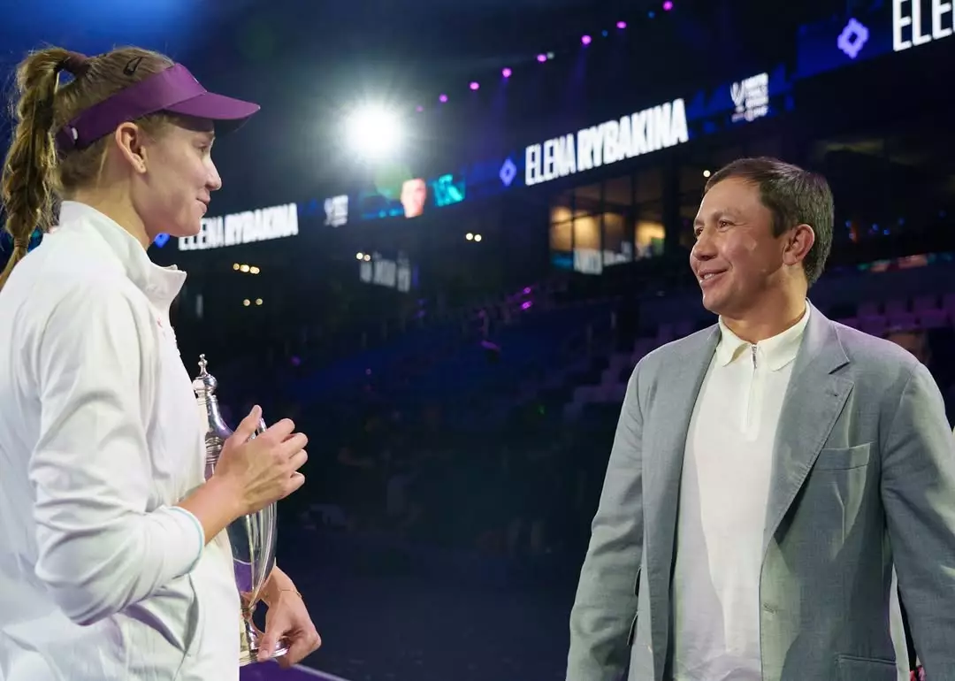 Геннадий Головкин Елена Рыбакинаны жеңісімен құттықтады