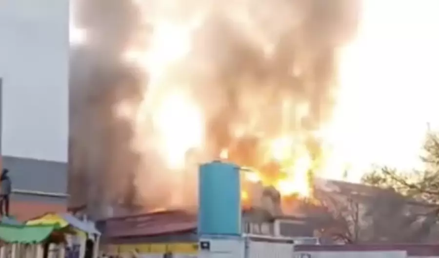 Алматыда балалар үйінің аумағы өртеніп жатыр