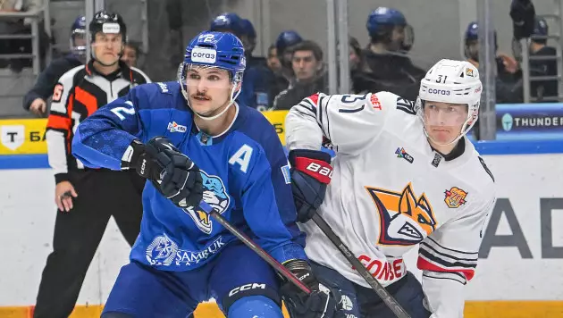 Пять шайб заброшено в матче "Барыса" с лидером конференции КХЛ