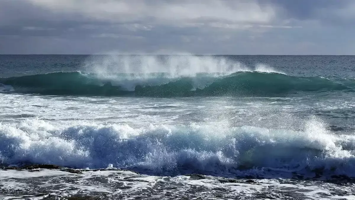Цунами болуы мүмкін: Жапонияда 6,7 баллдық жер сілкінісі болды