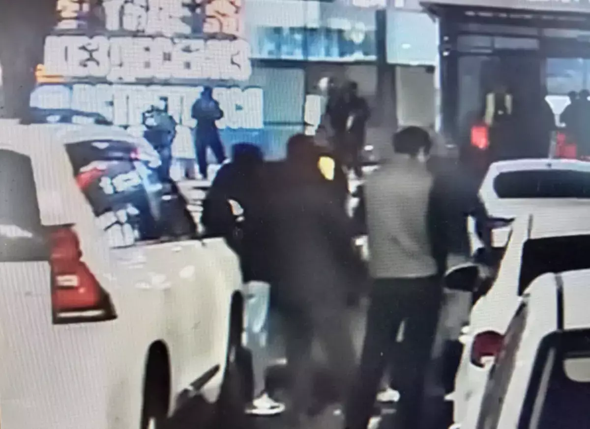 В аэропорту Атырау приостановлены все рейсы: что произошло (видео) - новости на Lada.kz 09.11.2025