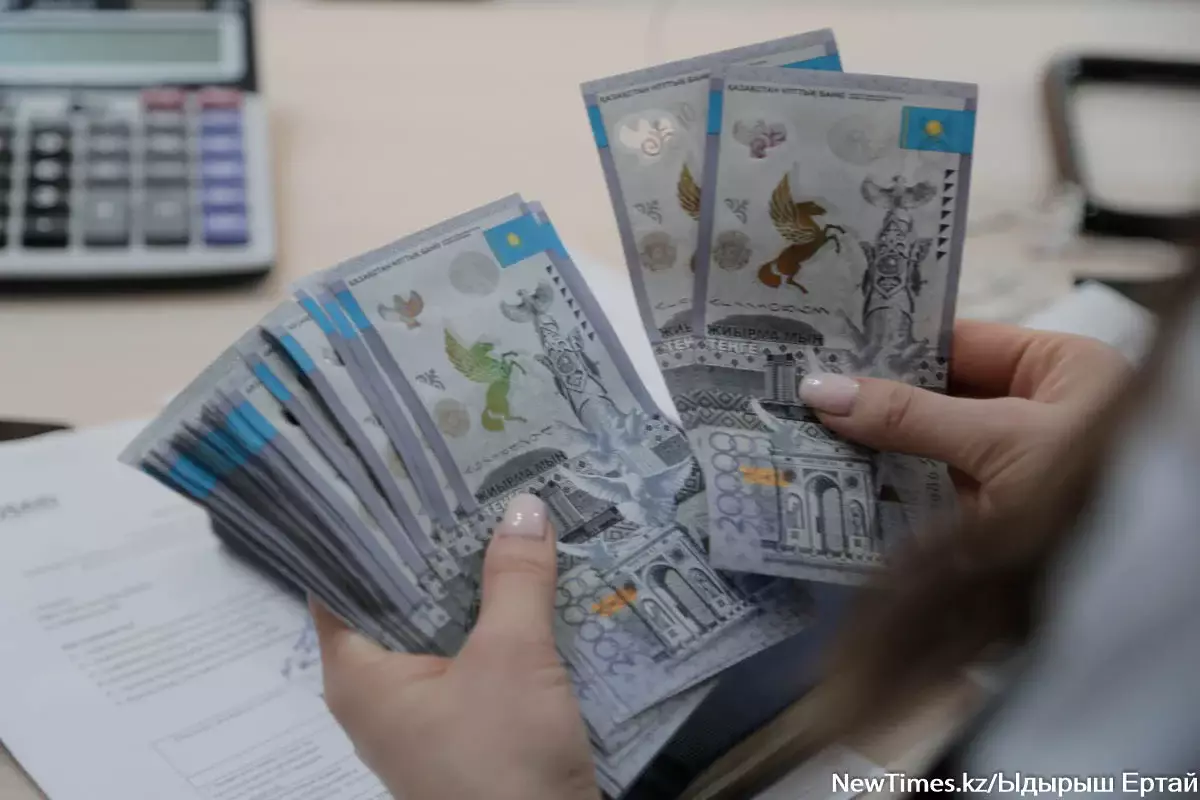 В Казахстане хотят ужесточить контроль за нотариальными сделкам