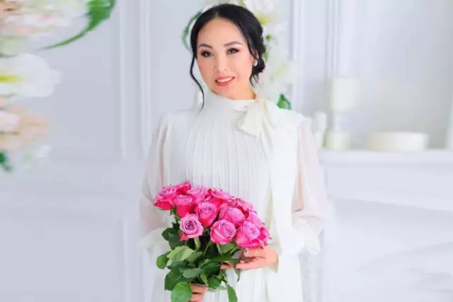 «Арам қатынастарға түсті деген»: Қарақат Әбілдина өзіне зұлымдық жасалғанын мәлімдеді