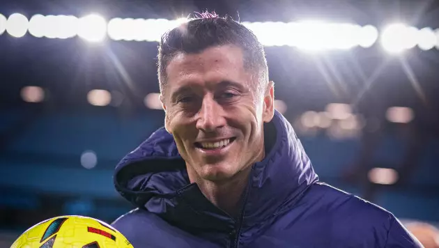 Левандовски обошёл Месси с Неймаром и сотворил историю