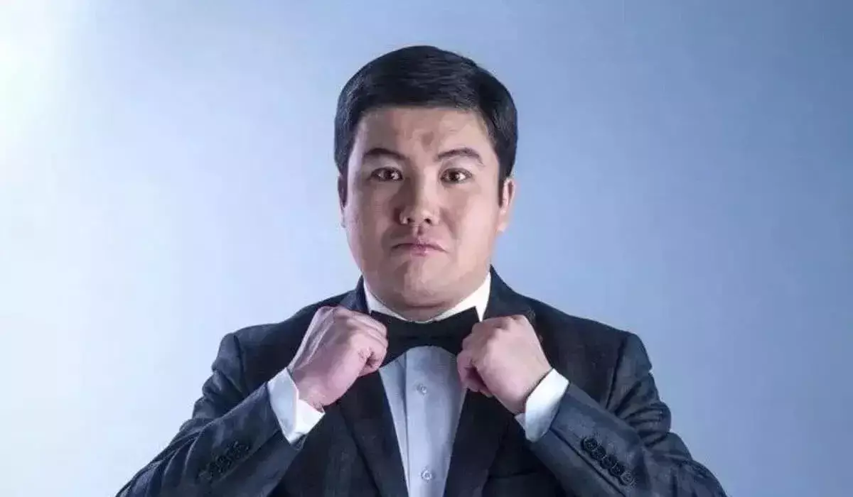 Тұрсынбек Қабатов тоқалы барын ашық мойындады (ВИДЕО)