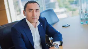 Танымал кәсіпкердің ұлы әскерге аттанды