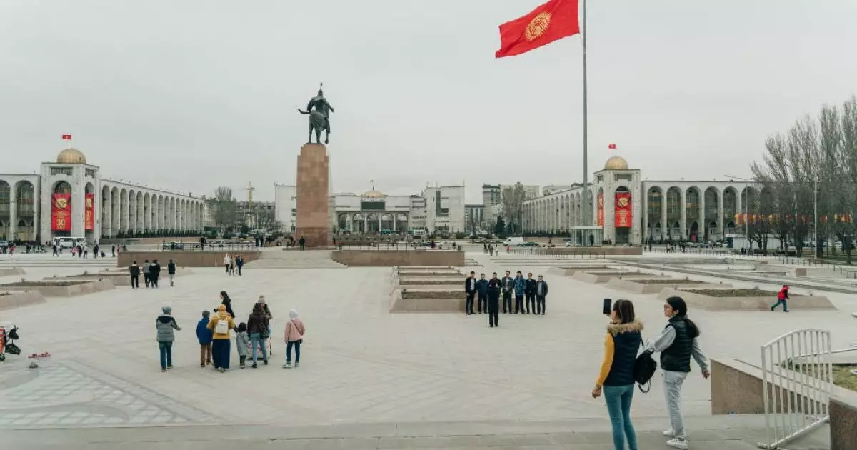  В Кыргызстане составили список тех, кто грабил страну 